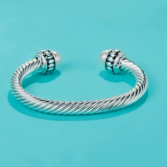 Pearl Cuff Bangle Bracelet - Picture 4 of 4